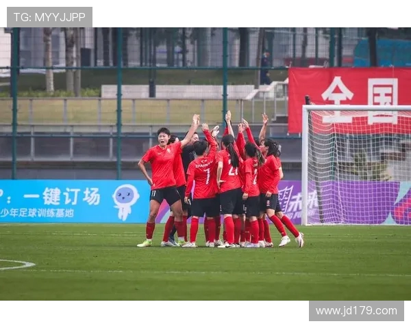 深圳足球队中路突破的优势与劣势分析及未来发展方向探讨